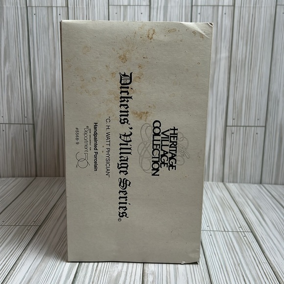 Dept 56 C.H. Watt Physician #5568-9 Dickens' Village Series Heritage Village - Picture 10 of 11